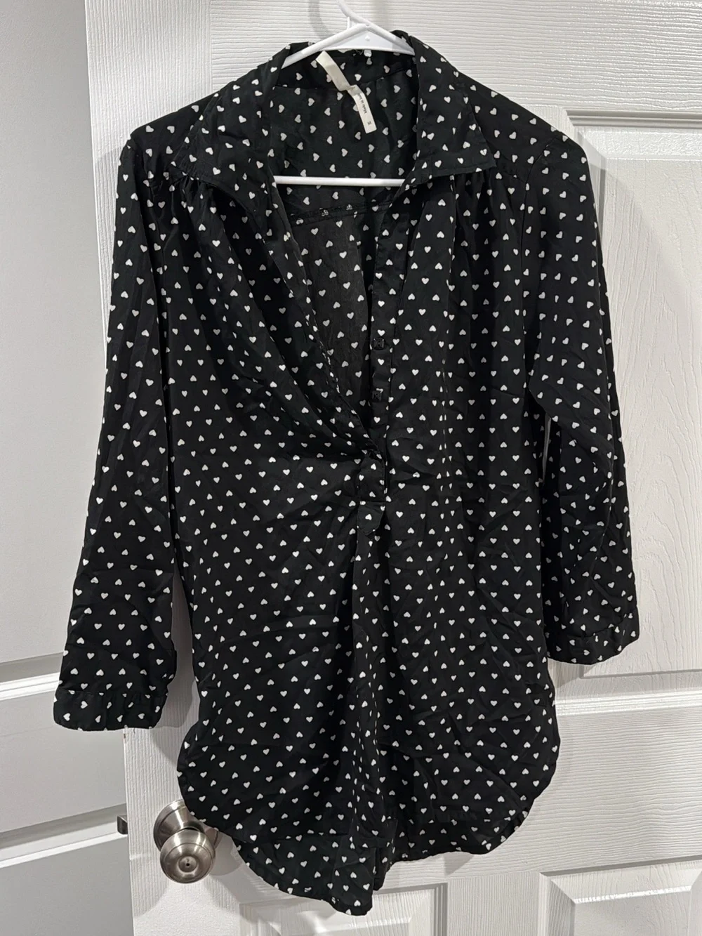 Women's Black Heart-Print Twist Front Blouse